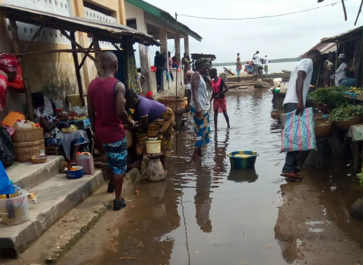 URBAN Shade Sierra Leone flooding
